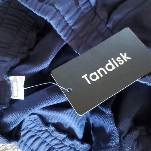 Tandisk Shorts - Picture 3 of 4